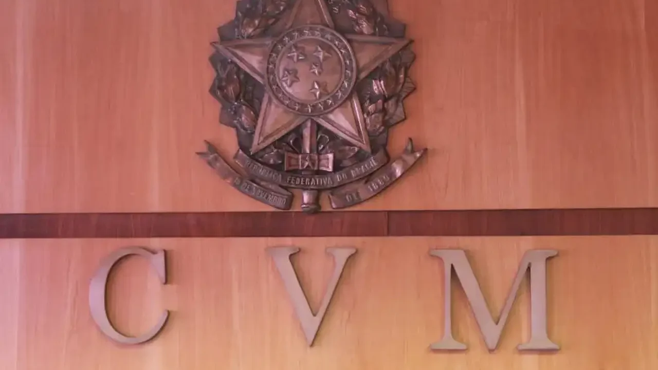 CVM condena Bluebenx a multas de R$ 35 mi por fraude e irregularidade em oferta pública