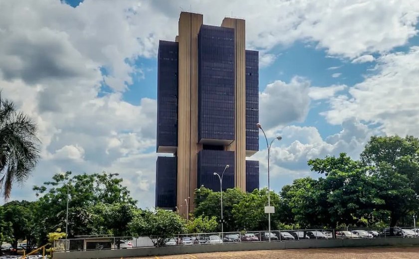 Déficit primário de 2025 permanece de 0,52% do PIB, aponta Focus