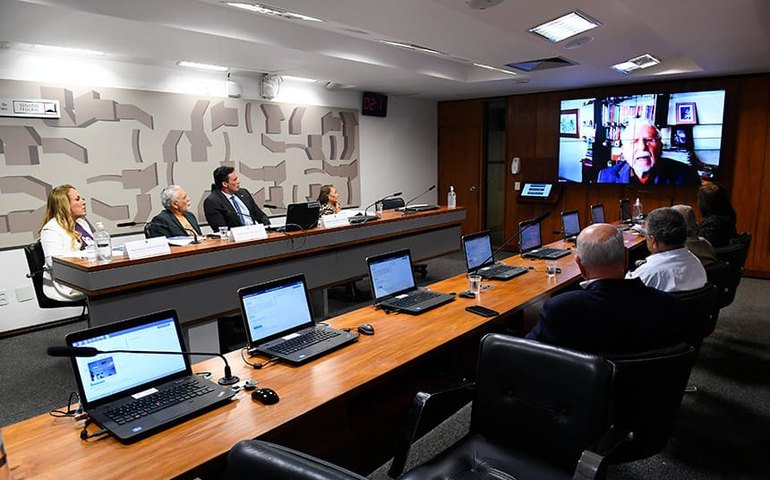 Especialistas defendem reativação do Conselho Nacional da Pessoa Idosa