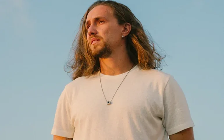 Vitor Kley lança EP com inéditas do projeto “As Pequenas Grandes Coisas”