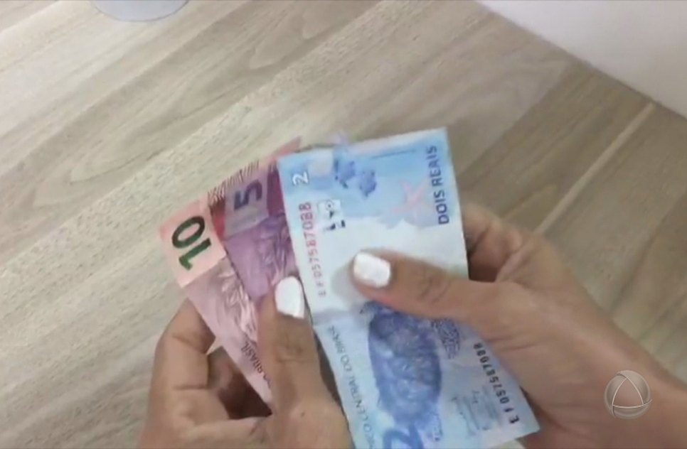 Governo Federal assina decreto para aumento do salário mínimo em menos de 2% 