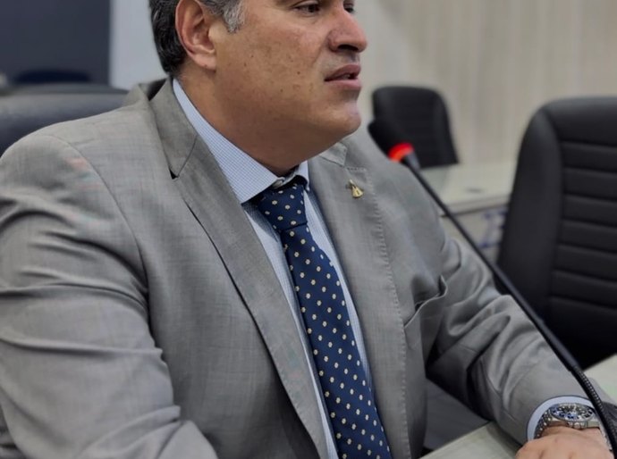 Samyr Malta pede responsabilidade a prefeitura em relação aos empresários da orla