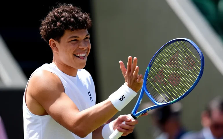 Ben Shelton elogia 'elétrico' João Fonseca após jogo em Munique: 'Tem uma energia incrível'