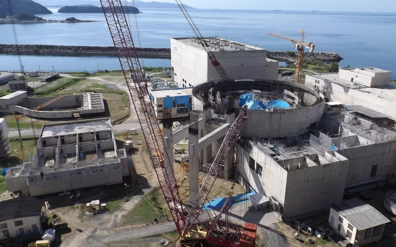 Iniciadas há 39 anos, obras da usina nuclear de Angra 3 devem ser retomadas no 2º semestre de 2025