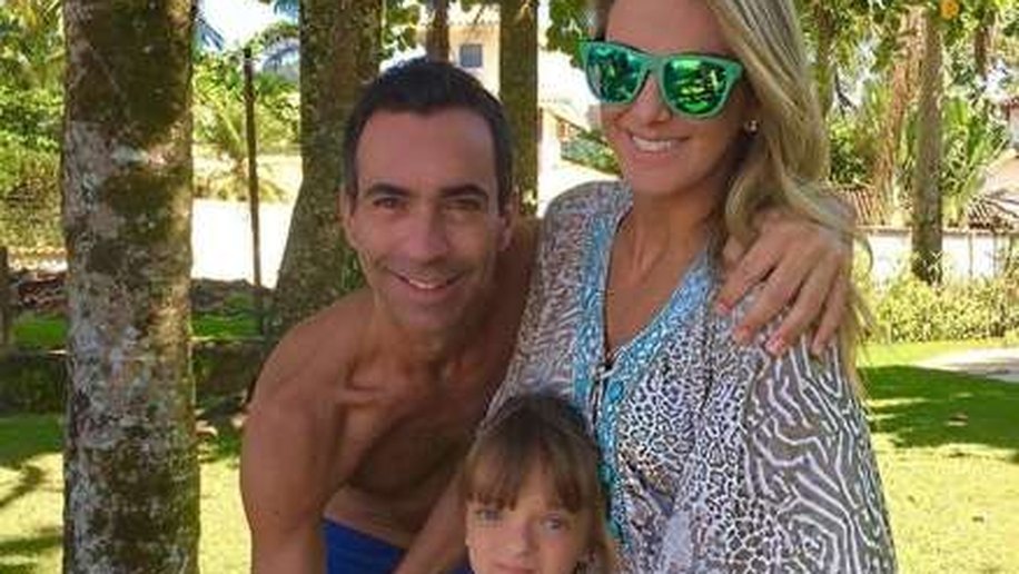 Ticiane Pinheiro faz 40 anos e assume que pretende casar de novo