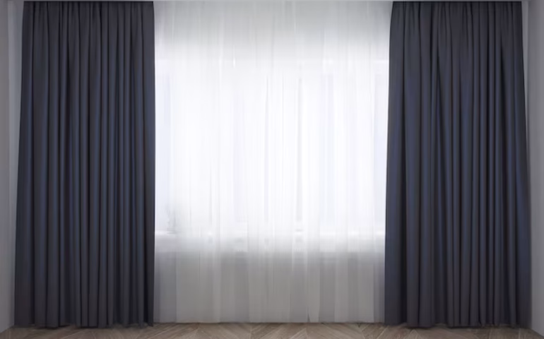 As cortinas opacas da Prefeita