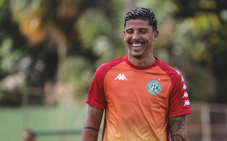 Wenderson revela ameaças e diz que foi retirado do ônibus do Guarani antes do afastamento