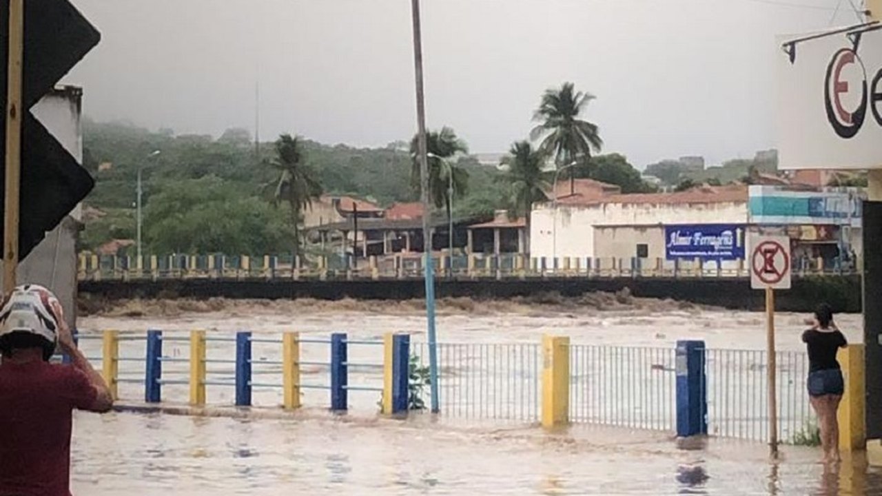 Semarh emite alerta hidrológico sobre nível do Rio Ipanema