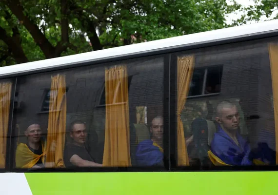 Rússia e Ucrânia atrasam troca de prisioneiros