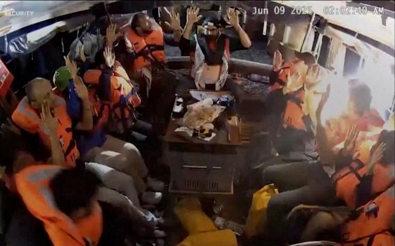 Israel deporta brasileiro e cinco ativistas detidos em barco de ajuda humanitária