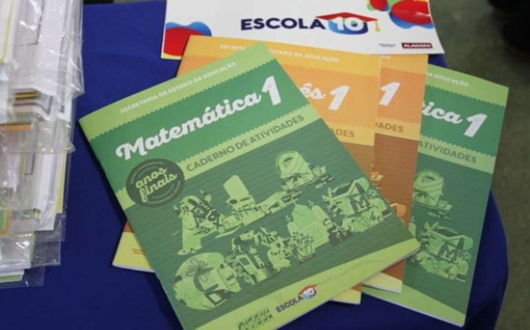 Educadores do Sertão participam de seminário do ‘Escola 10’ em Dois Riachos