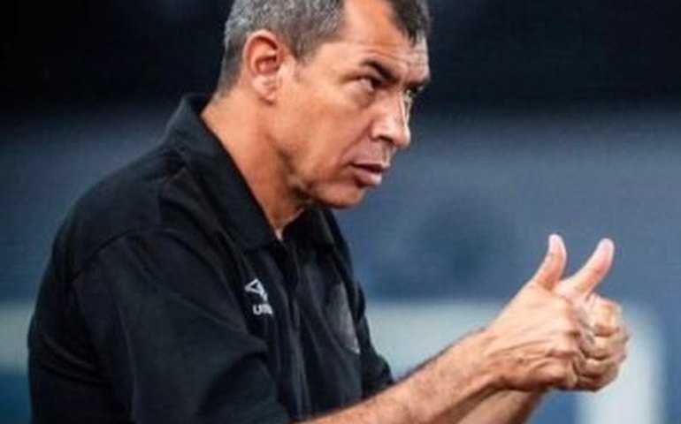 Carille faz últimos ajustes no Santos e dá ênfase às jogadas de bolas paradas