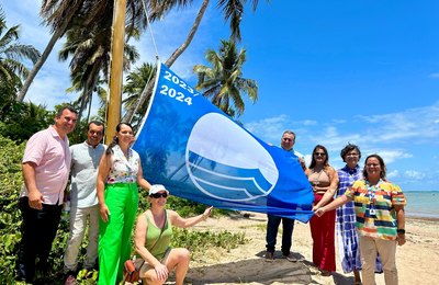 Praia do Patacho realiza hasteamento da Bandeira Azul pelo terceiro ano consecutivo