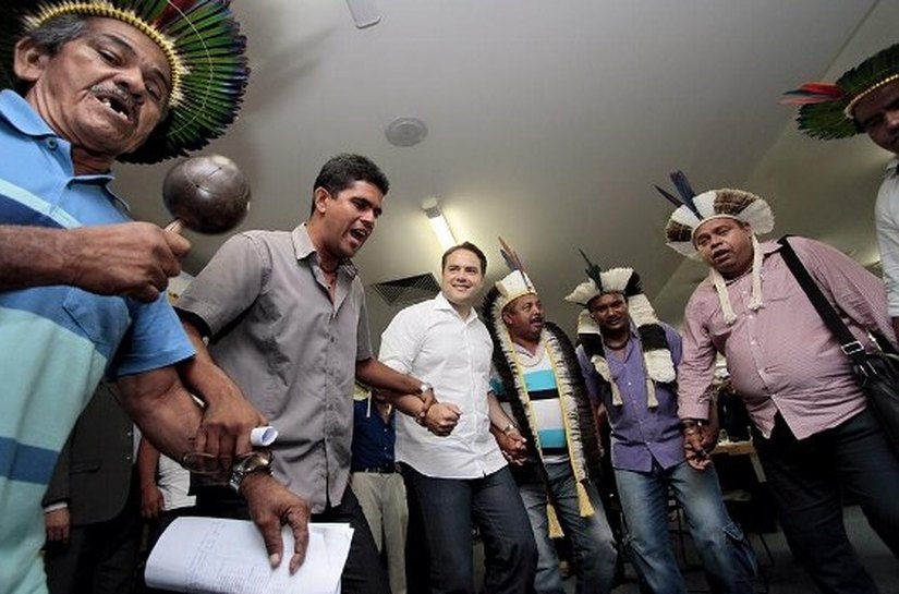 Renan Filho garante entrega de escolas para comunidades indígenas do Estado