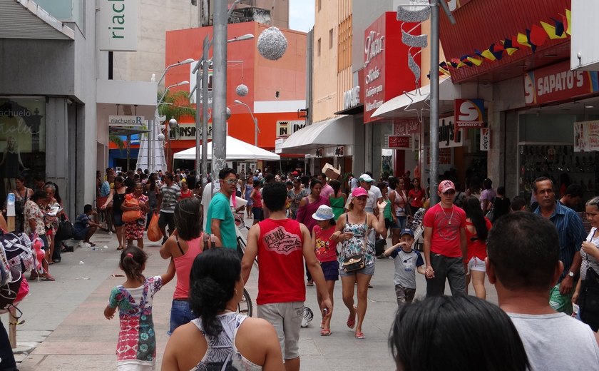 Número de endividados continua caindo em Maceió