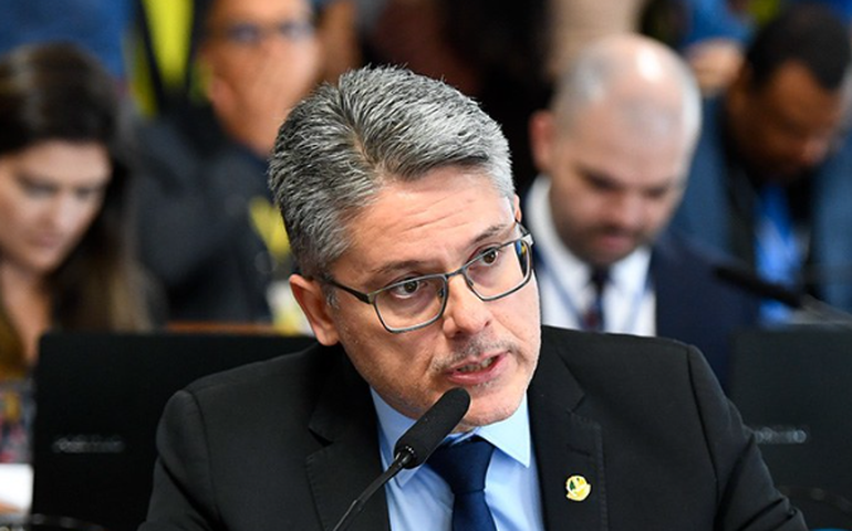 CE vota garantia de acesso a água potável nas escolas na terça