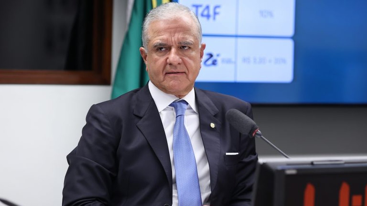 Comissão aprova projeto que suspende CNPJ de vendedor de produto falsificado