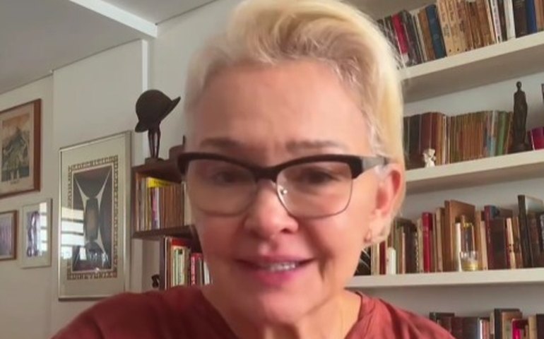 Julia Lemmertz perde R$ 13 mil após criminosos se passarem por sua filha