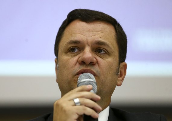 Anderson Torres é preso pela PF após desembarcar em Brasília