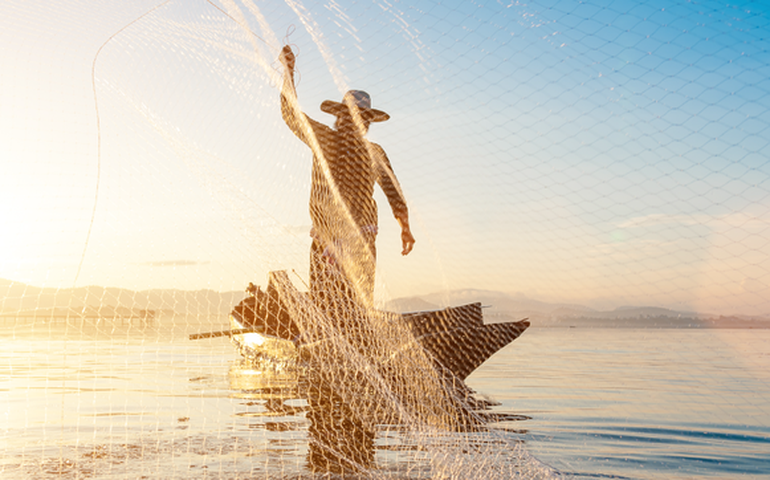 MTE e Fundacentro abrem seleção com 495 bolsas para atuação em programa da pesca artesanal