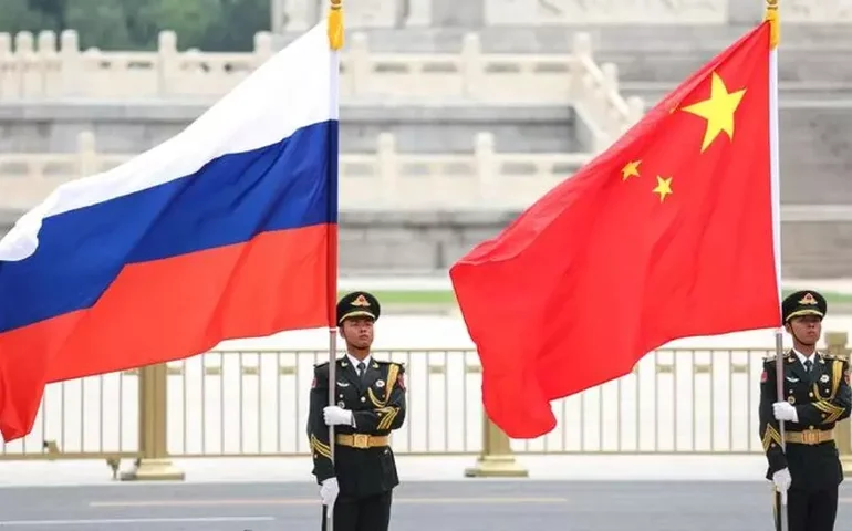 Rússia diz que China está 'pronta' para ajudar a solucionar guerra na Ucrânia
