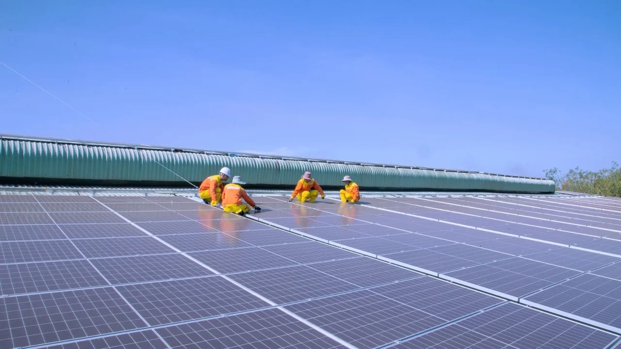 Energia em expansão transforma mercado de trabalho em Alagoas; cursos do SENAI são porta de entrada para vagas nessa indústria
