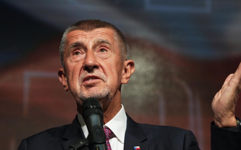 Primeiro-ministro tcheco compara União Europeia ao declínio do Império Romano