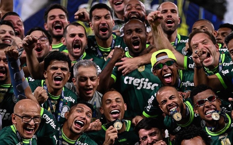 Palmeiras reage no Allianz de novo, supera Santos e conquista o tri do Paulistão