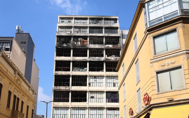 Ocupação de imóveis e terrenos vazios em SP reduziria emissão de gases