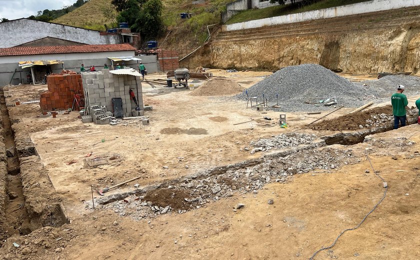 Santana do Mundaú: Obras da Escola Monsenhor Clóvis seguem a todo vapor