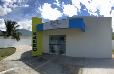 Prefeito Isnaldo Bulhões entrega novo prédio do Creas que passa a ter sede própria após 12 anos 