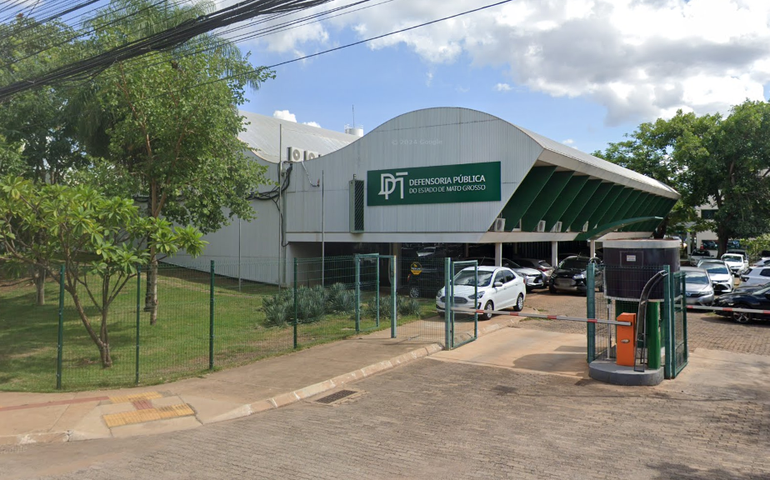 Juiz vê 'traição' e condena ex-defensor-geral a 10 anos de prisão por voos 'fantasmas' em MT