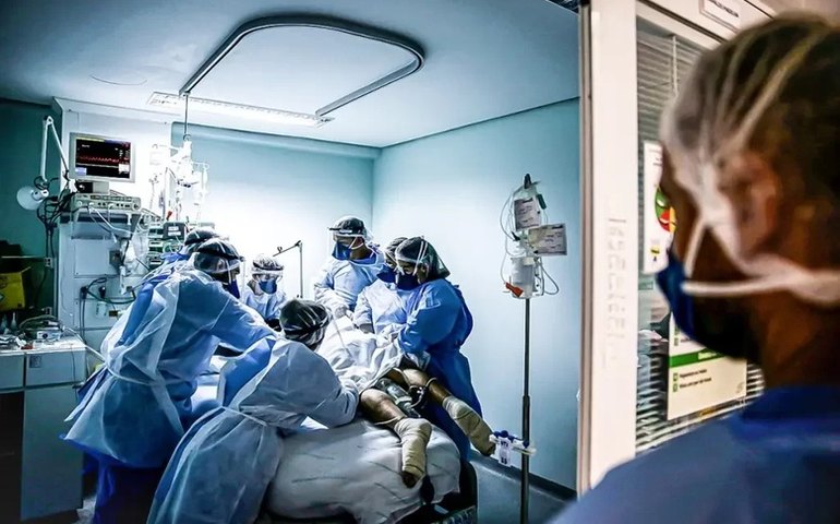 Governo eleito prevê retomar programa Mais Médicos e R$ 23 bi extras na Saúde