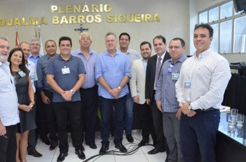 Prefeitos se reúnem em Coruripe para participar da assembleia da Abramt