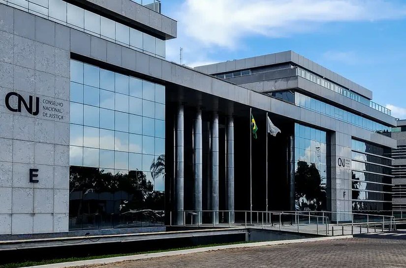 CNJ acaba com aposentadoria compulsória como punição máxima para juíz