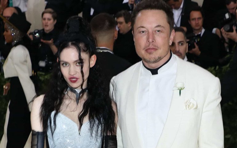 Elon Musk e Grimes se separam após 3 anos, diz site
