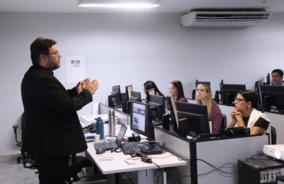 Inteligência Artificial na produção de minutas é tema de curso realizado na Esmal