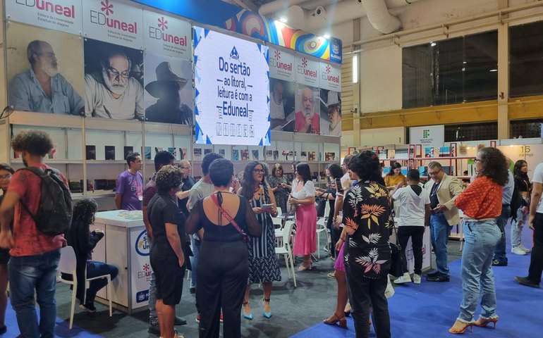 Eduneal lança 30 obras durante a 10ª Bienal Internacional do Livro de Alagoas