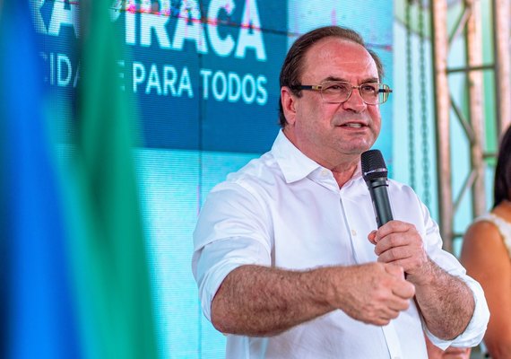Prefeitura inaugura Ginásio de Esportes e Praça na comunidade Baixa da Onça