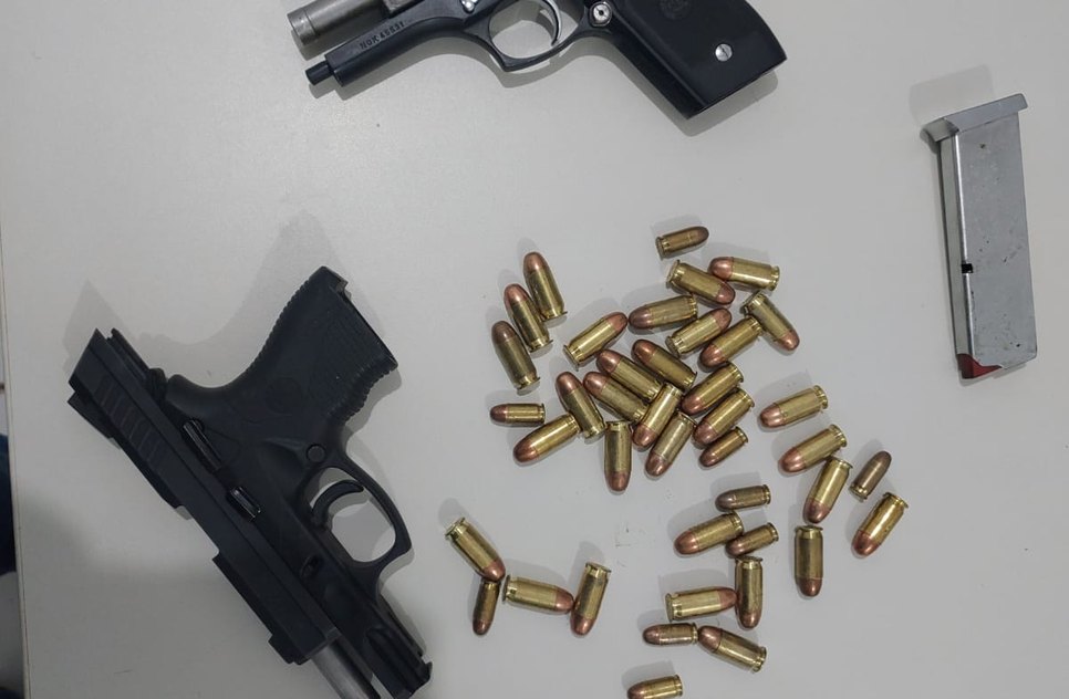 Ex-internos são presos com armas na saída de presídio em Sergipe