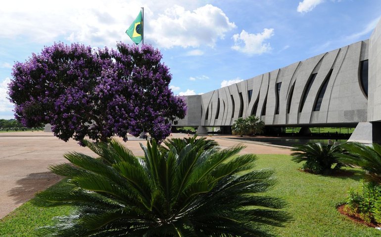 STJ decide a favor de contribuinte sobre critérios de restituição do ICMS-ST