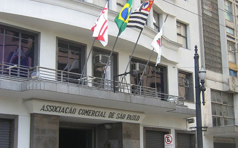 Apenas 32,4% no País vão comprar presentes para o Dia dos Namorados, diz ACSP