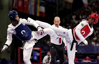 Henrique Marques, beneficiário do programa Bolsa Atleta, é campeão mundial de taekwondo na categoria até 80kg
