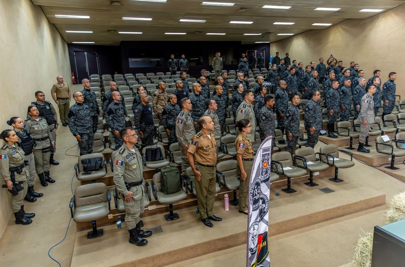 Polícia Militar promove aula inaugural de mais um Curso de Policiamento Montado