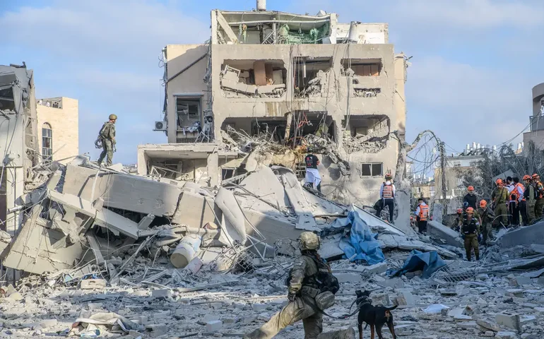 Iranianos buscam refúgio temporário na Turquia enquanto conflito com Israel se intensifica