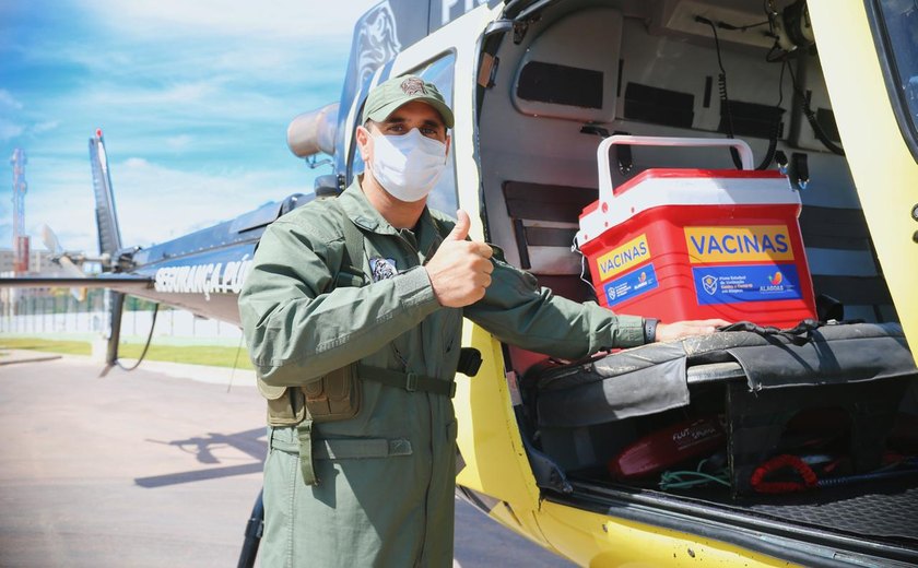 Aeronaves do Grupamento Aéreo transportam vacinas para hospitais de Porto Calvo e Arapiraca
