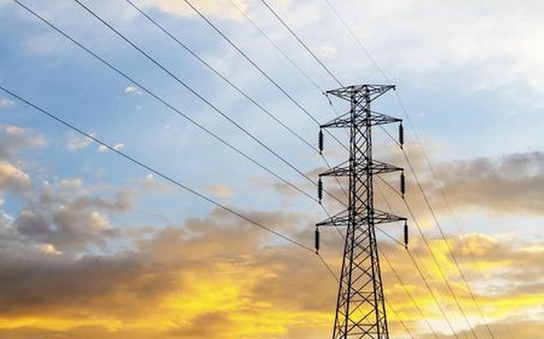 Custo da energia elétrica aumenta 60% em 12 meses