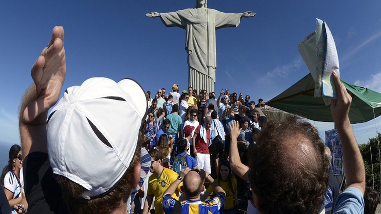 Brasil tem recorde de 6,6 milhões de turistas estrangeiros em 2016