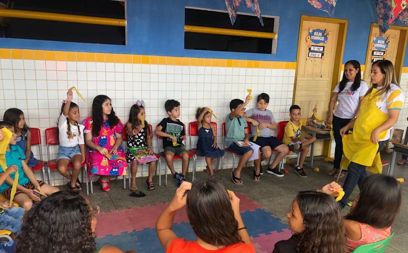 Férias escolares: Prefeitura proporciona dias de atividades literárias a crianças e jovens participantes do programa Viver Melhor