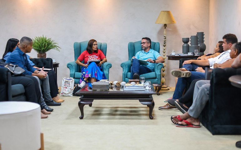 Governador recebe secretários e liderança do MTST e trata sobre projetos habitacionais